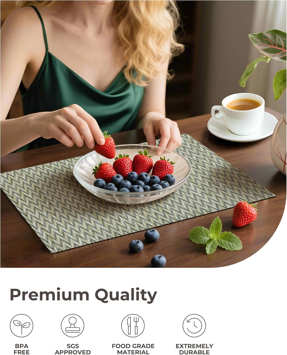 Leetaltree Green Placemats Set of 6 - Heat Resistant Non-Slip Place mats for Dining Table, Washable Durable PVC Vinyl Woven Table Mats(Green Zigzag, 6)