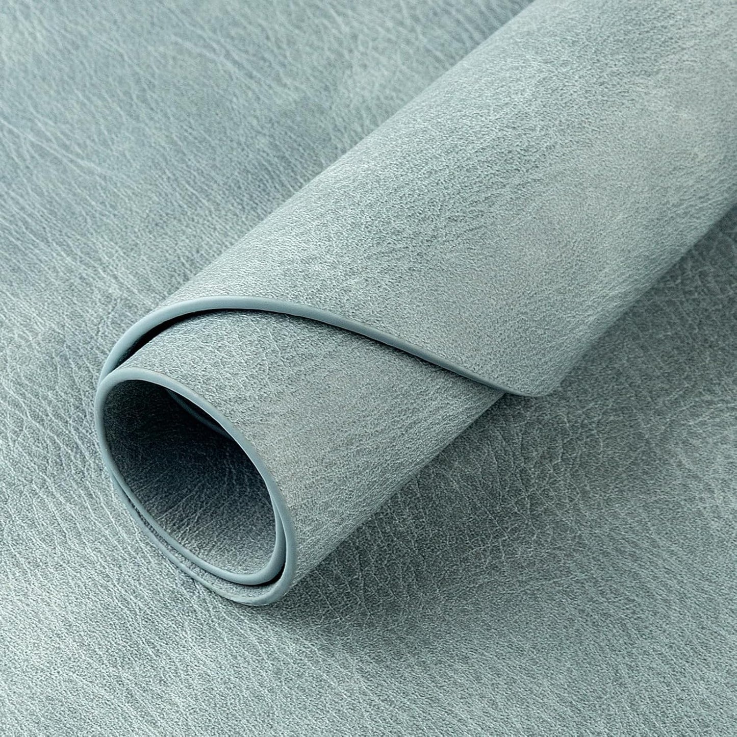 ADRIMER Placemats, Heat Resistant Oval Placemats Set of 6 Washable 12 x 17 Inch, Waterproof Table Mats, Wipeable Pu Place Mats for Kitchen, Dining Room, Light Blue