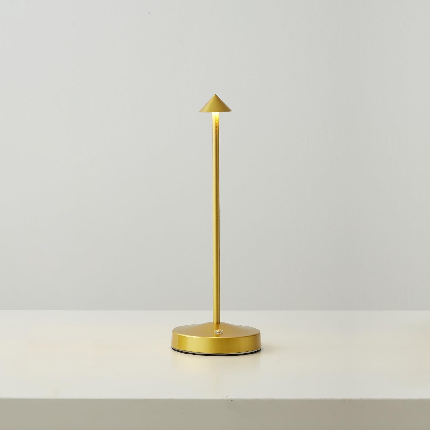 Cordless Table Lamps,Rechargeable Led Touch Bar Lamp,Portable Battery Operated Lamps,Dimmable Small Table Lamps,Minimalist Design,for Living Room/Restaurant/Couple Dinner/(Gold)