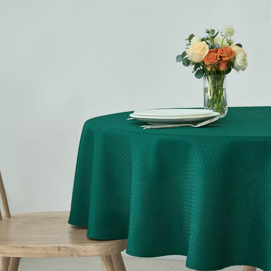 maxmill Round Tablecloth Weaved Texture Design Spill-Proof Wrinkle Free Soft Christmas Table Cloth for Circular Table Cover, for Dining Room Banquet Parties Holiday Dinner, 70 Inch Hunter Green