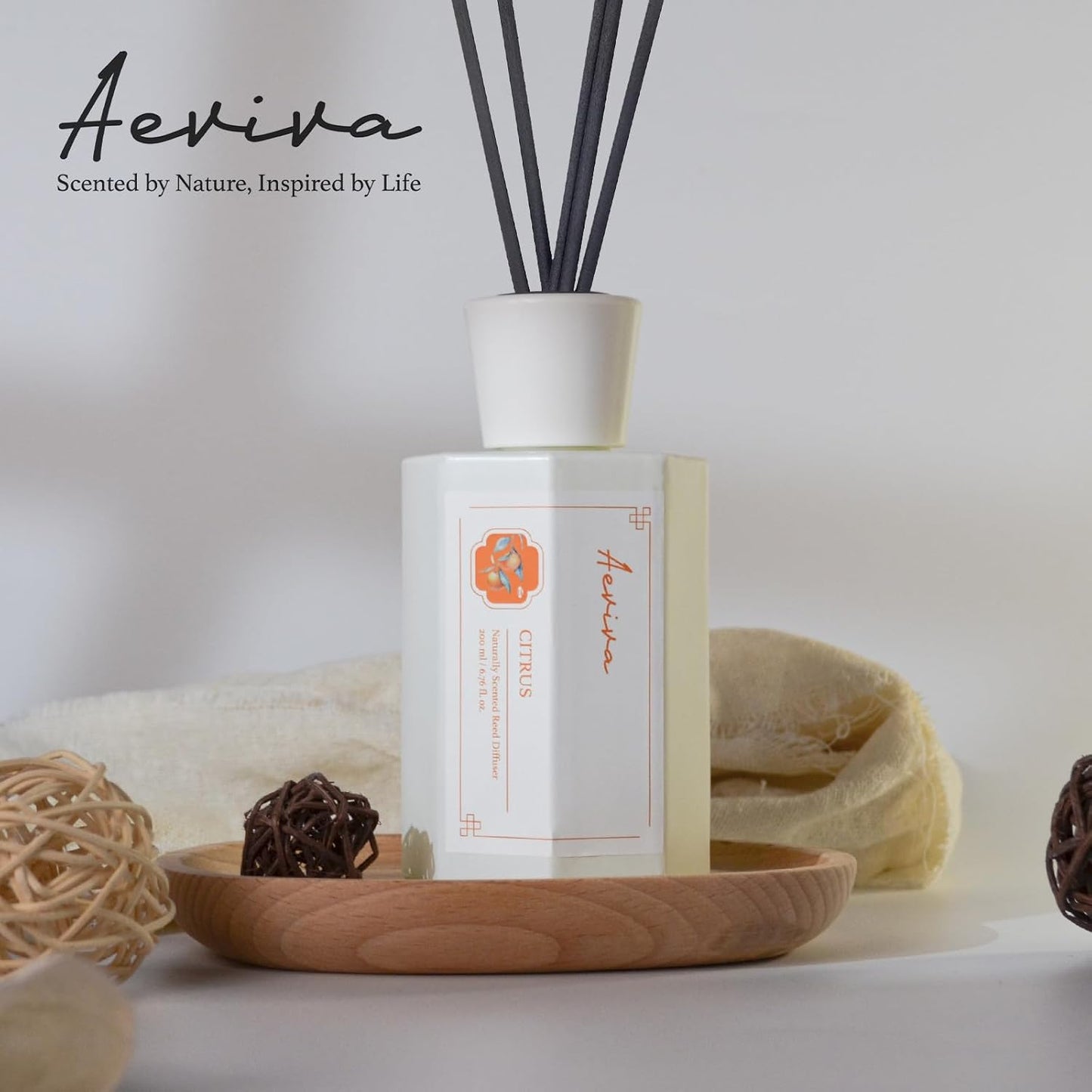 Reed Diffuser Set, Citrus Scented Oil Diffuser, 6.76 fl oz (200 ml) Home Fragrance Diffuser with Reed Sticks, Air Fresheners for Home, Bathroom Shelf Decor