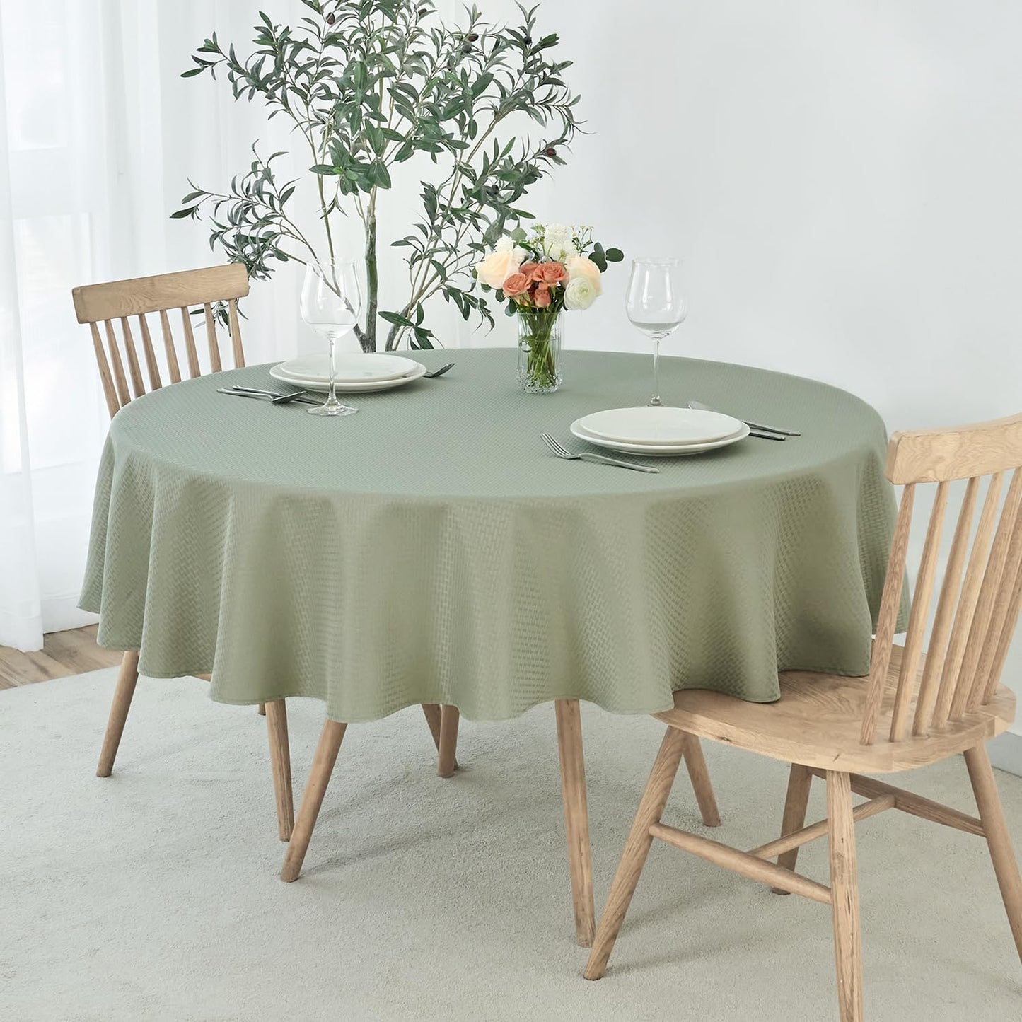 maxmill Round Weaved Texture Design Tablecloth Spill-Proof Wrinkle Free Soft Washable Table Cloth for Circular Table Cover, for Dining Room Banquet Parties Holiday Dinner, 70 Inch Sage Green