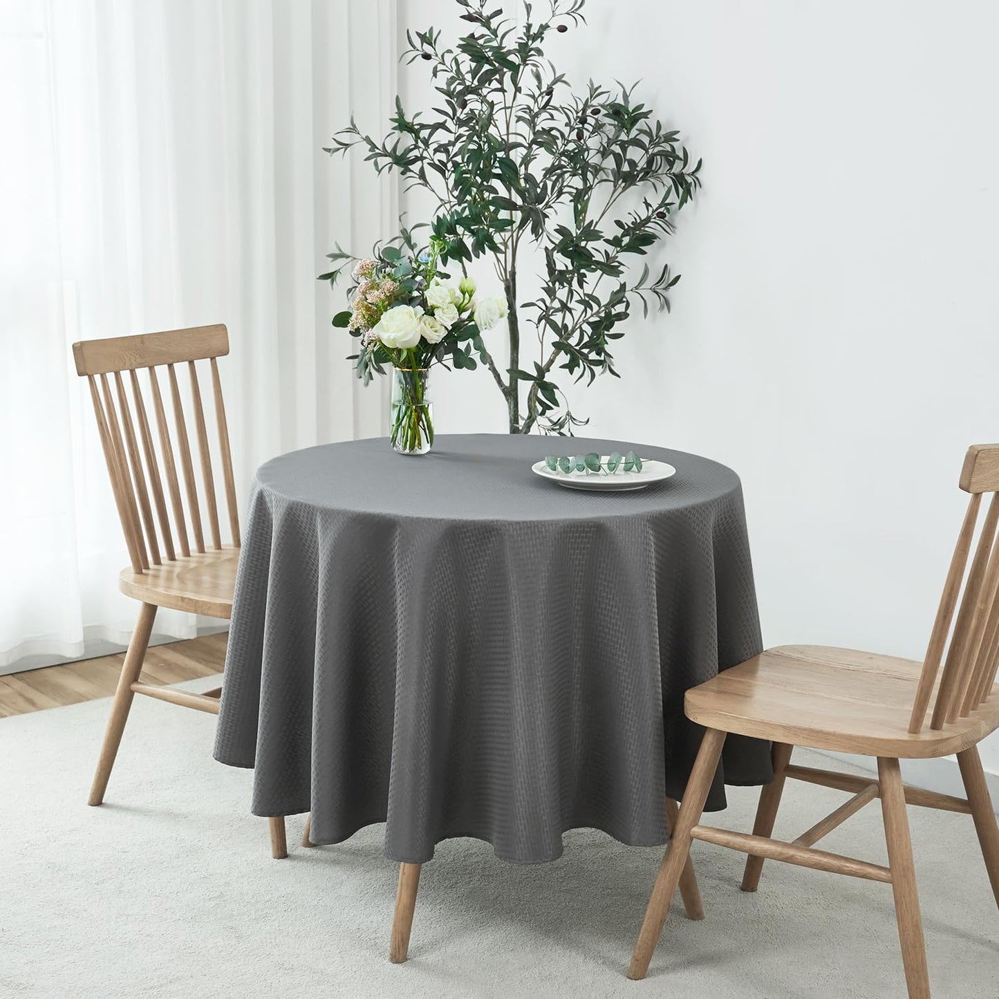 maxmill Round Weaved Texture Design Tablecloth Spill-Proof Wrinkle Free Soft Washable Table Cloth for Round Table Cover, for Dining Room Buffet Banquet Parties Holiday Dinner, 70 Inch Charcoal Gray