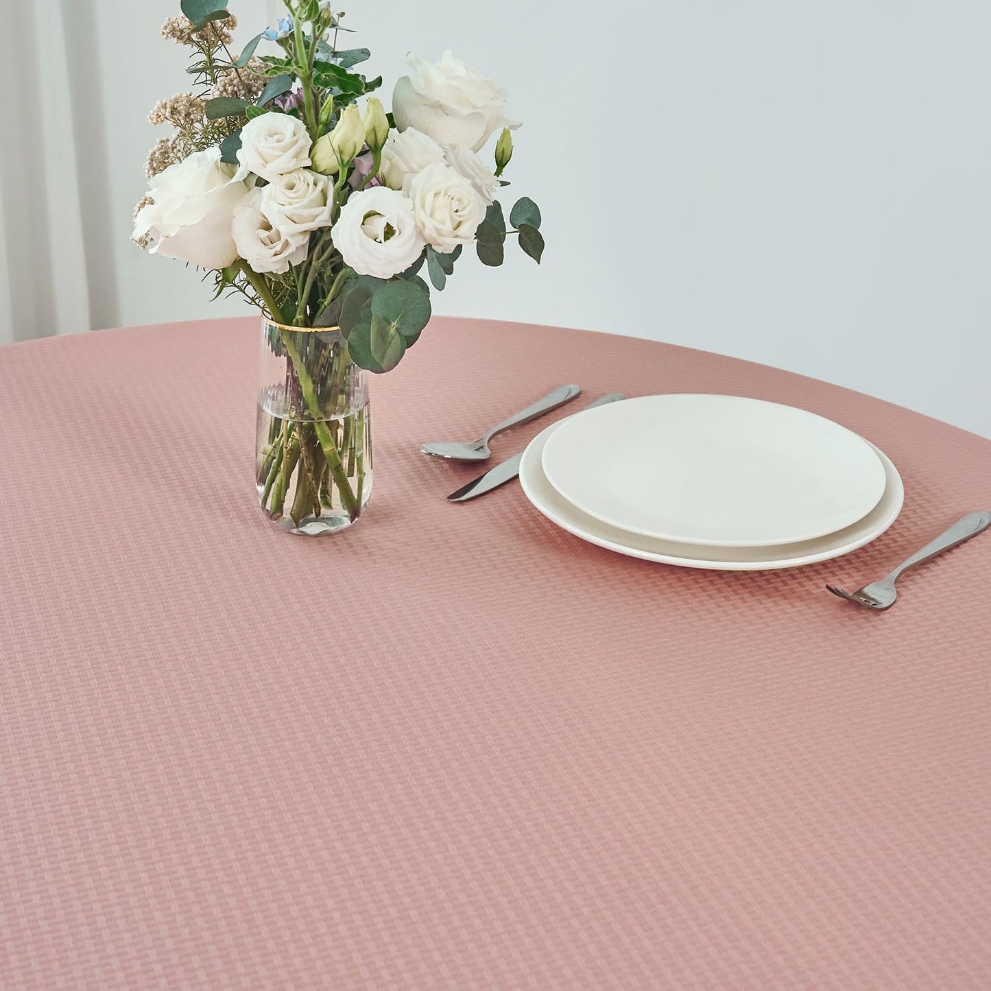 maxmill Round Weaved Texture Design Tablecloth Spill-Proof Wrinkle Free Soft Washable Table Cloth for Circular Table Cover, for Dining Room Banquet Parties Holiday Dinner, 90 Inch Pale Blush