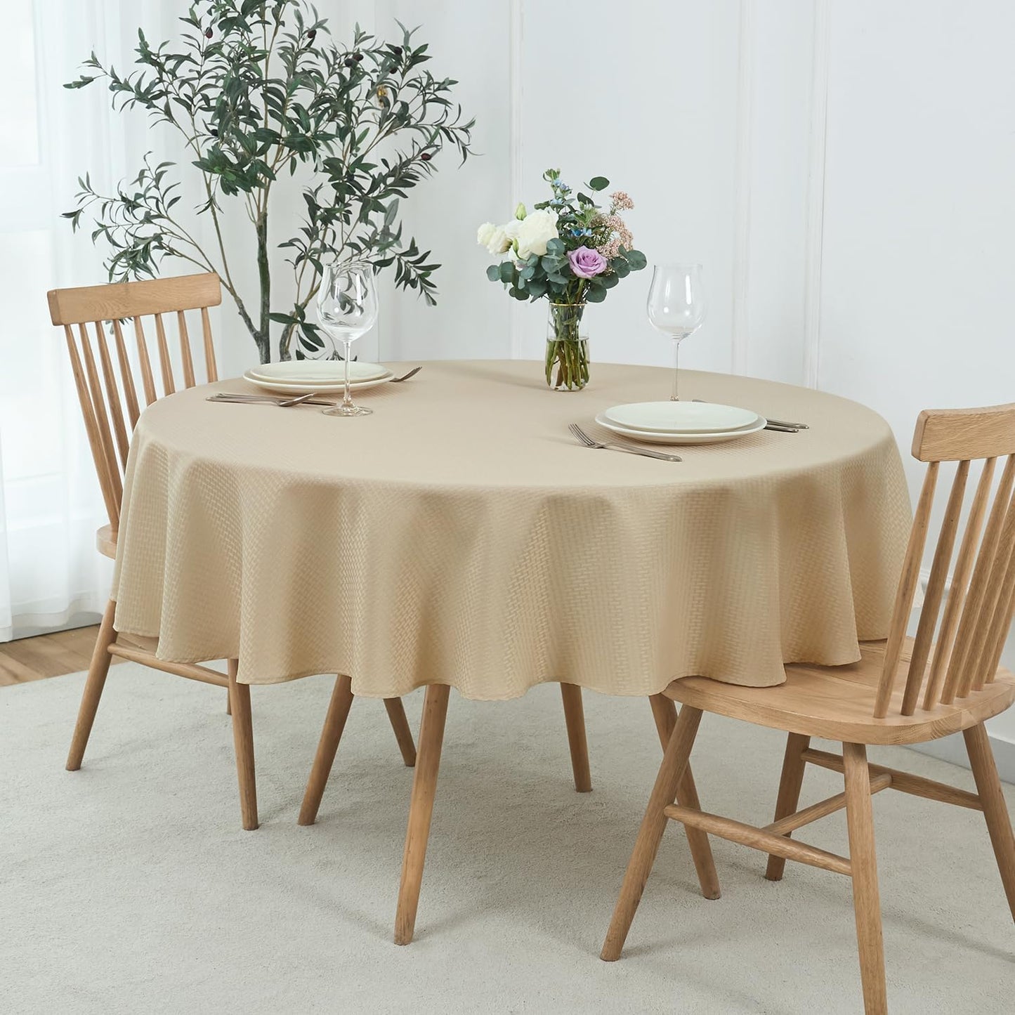 maxmill Round Weaved Texture Design Tablecloth Spill-Proof Wrinkle Free Soft Washable Table Cloth for Circular Table Cover, for Dining Room Buffet Banquet Parties Holiday Dinner, 70 Inch Natural