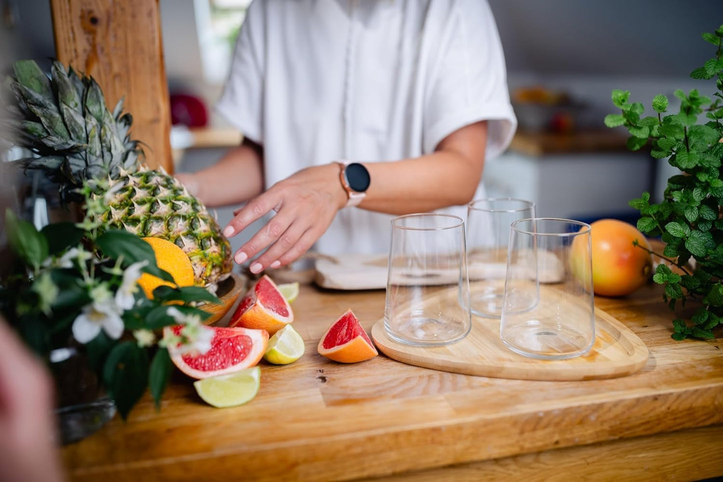 Krosno Glasses for Water, Juices and Other Drinks | Elegant Design | Set of 4 | Capacity 16.6 fl oz | Infinity Collection | Ideal for Home, Restaurant, Parties | Dishwasher Safe