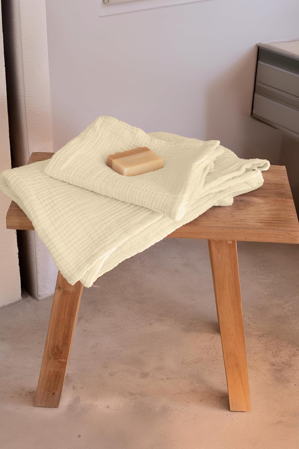 Ultra Soft Muslin Towel Adult Set, 100% Turkish Cotton 4-Layer 2 Pieces Luxury Muslin Hand & Bath Towels Sets for Bathroom (Natural, 1 Bath & 1 Hand Towel Set)