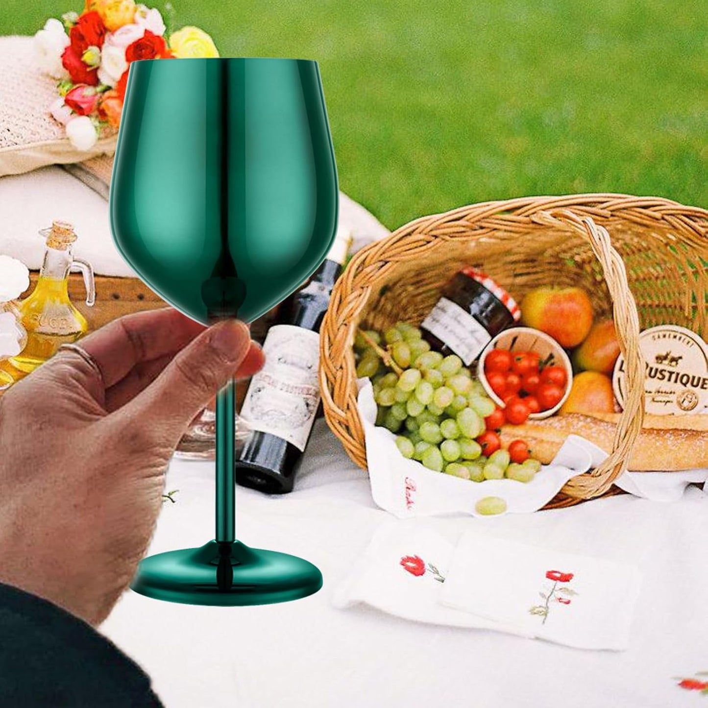 Stainless Steel Wine Glasses Set of 4 Unbreakable Green Wine Glass 18 oz Unique Metal Wine Goblets for Outdoor, Travel, Camping, Pool, Ideal Gift for Wine Lovers