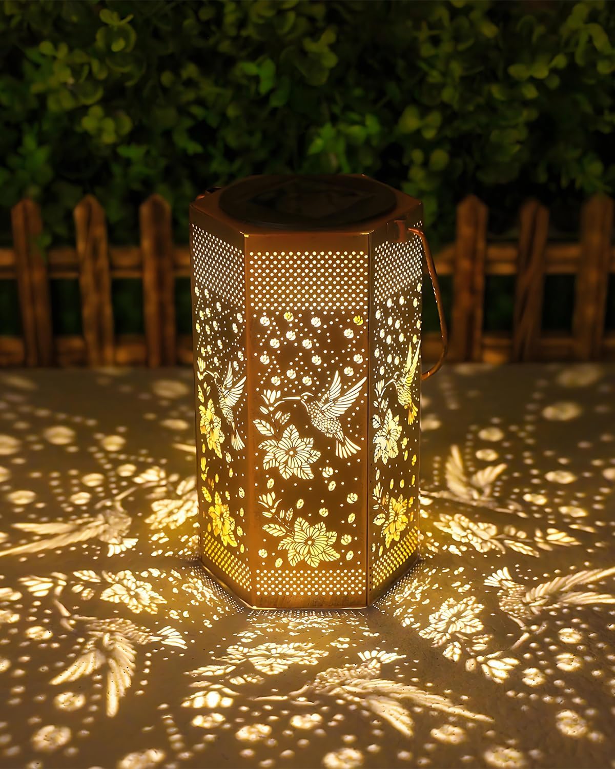 Gifts for Women Men Garden Decor Solar Lights Outdoor - Hummingbird Hanging Solar Lantern Outdoor Waterproof Outdoor Decoration for Outside, Yard, Lawn