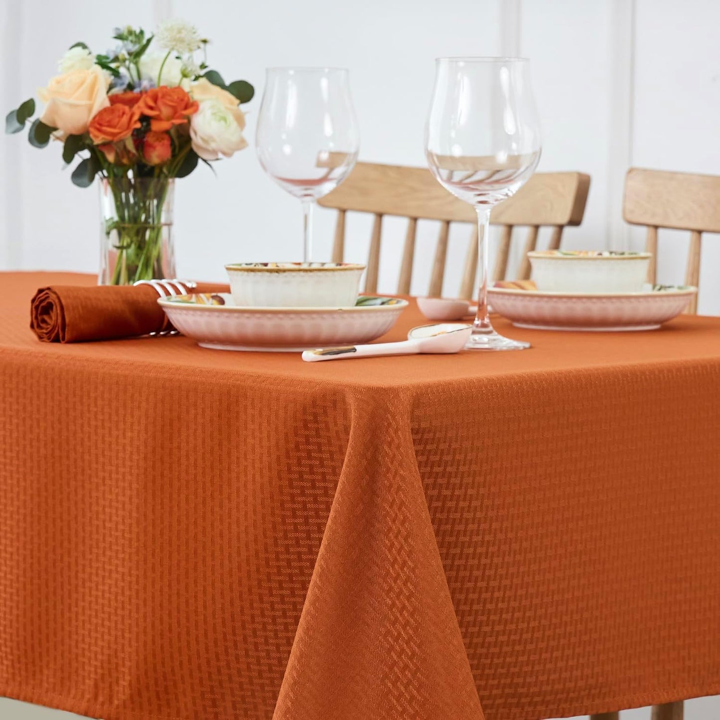 maxmill Weaved Texture Rectangular Tablecloth Water Resistance Antiwrinkle Spillproof Soft Fall Table Cloth for Dining Room, Thanksgiving Parties and Halloween Holiday Dinners, 70 x 120 Inch, Rust