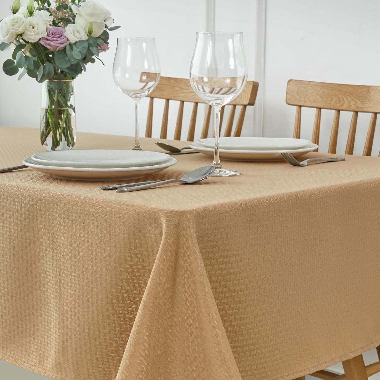 maxmill Jacquard Tablecloth Stain Resistant Waterproof Wrinkle Resistant Spillproof Washable Soft Weaved Texture Table Cloth for Dining Room, Indoor Outdoor Use, Rectangle 60 x 140 Inch, Beige