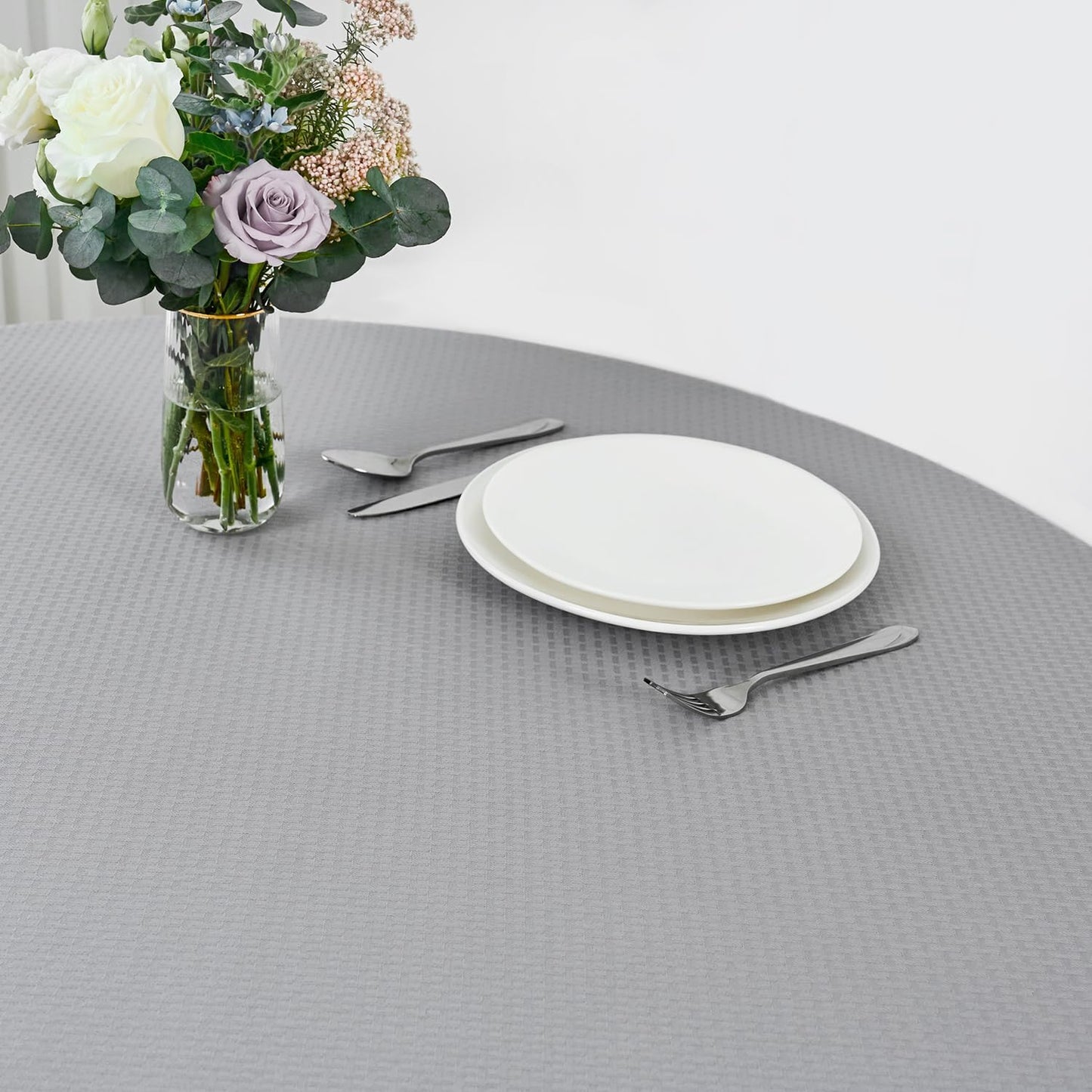 maxmill Round Weaved Texture Design Tablecloth Spill-Proof Wrinkle Free Soft Washable Table Cloth for Circular Table Cover, for Dining Room Buffet Banquet Parties Holiday Dinner, 90 Inch Light Grey