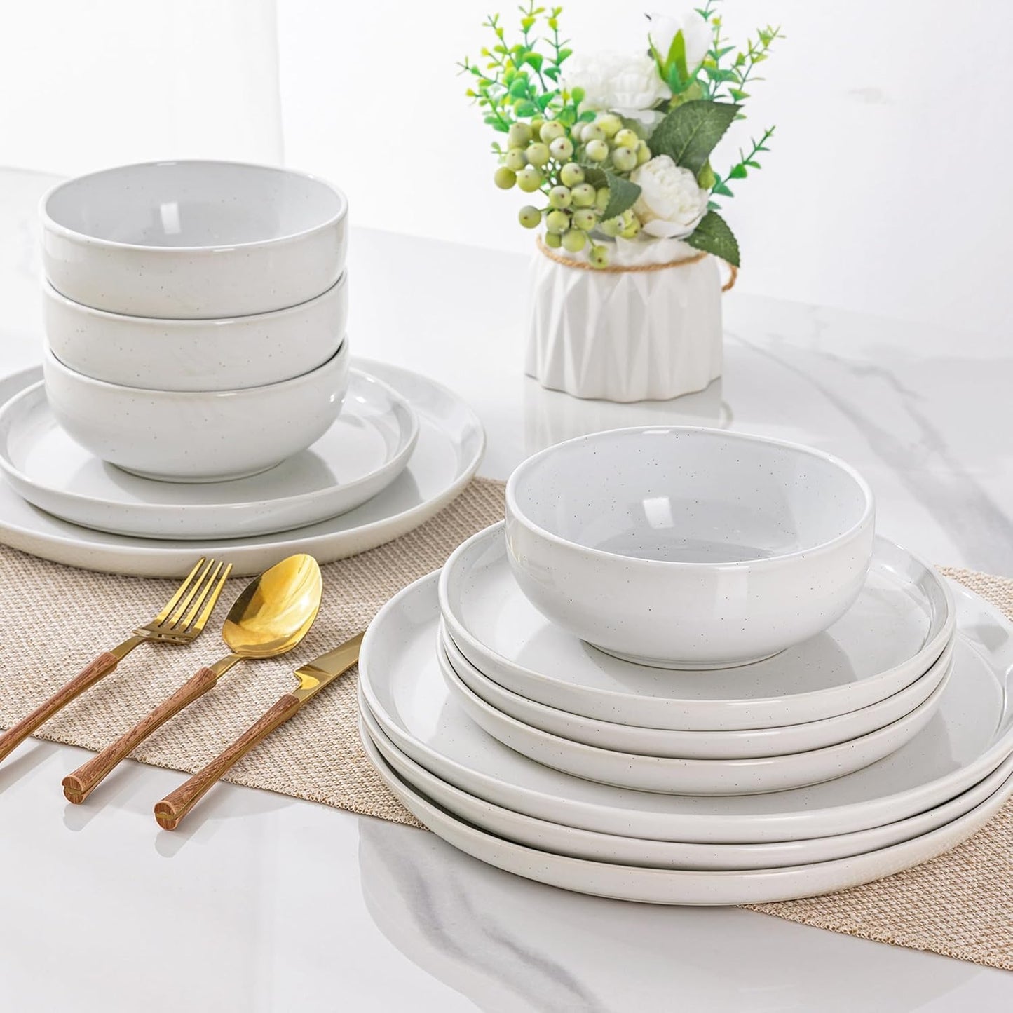 GBHOME Ceramic Dinnerware Sets for 6, 18pcs Stoneware Plates and Bowls Sets, Handmade Chip and Scratch Resistant Dishes Set, Dishwasher & Microwave Safe