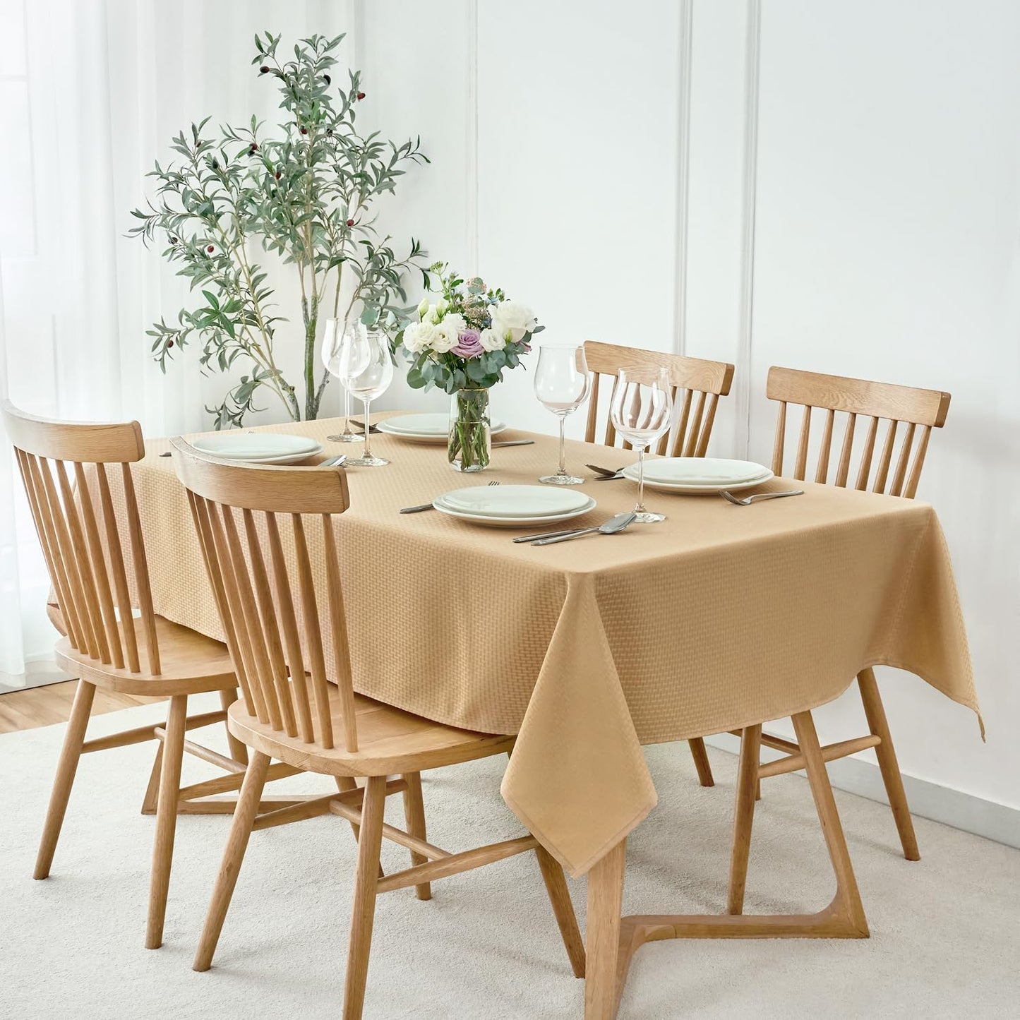 maxmill Jacquard Tablecloth Stain Resistant Waterproof Wrinkle Resistant Spillproof Washable Soft Weaved Texture Table Cloth for Dining Room, Indoor Outdoor Use, Rectangle 60 x 140 Inch, Beige