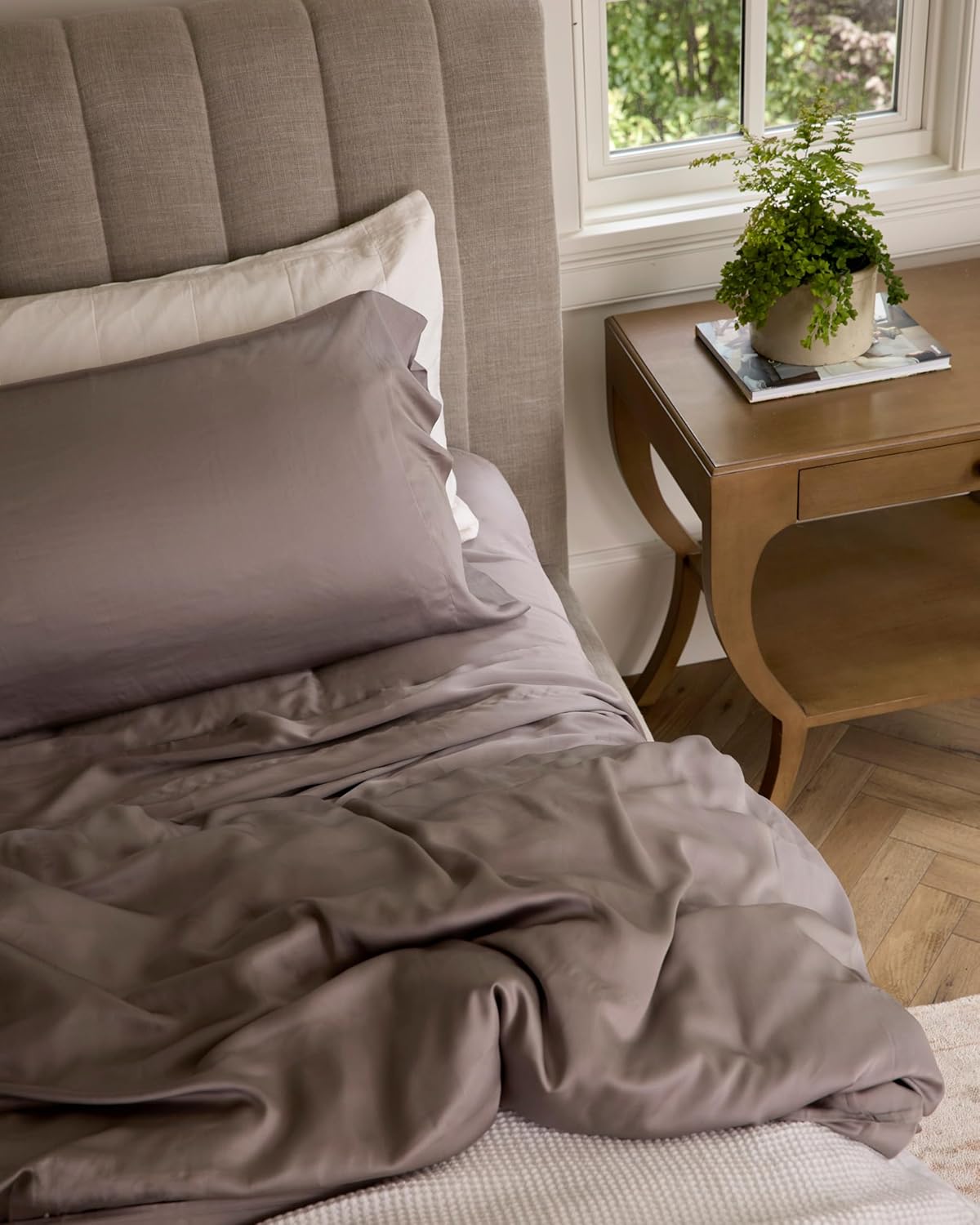 Cozy Earth Luxury Bed Sheet Set - 100% Viscose from Bamboo Fabric, Ultra-Soft & Breathable, Fits Regular & Deep Pocket Mattresses up to 20" - 4 Pieces King Sheet Set Walnut