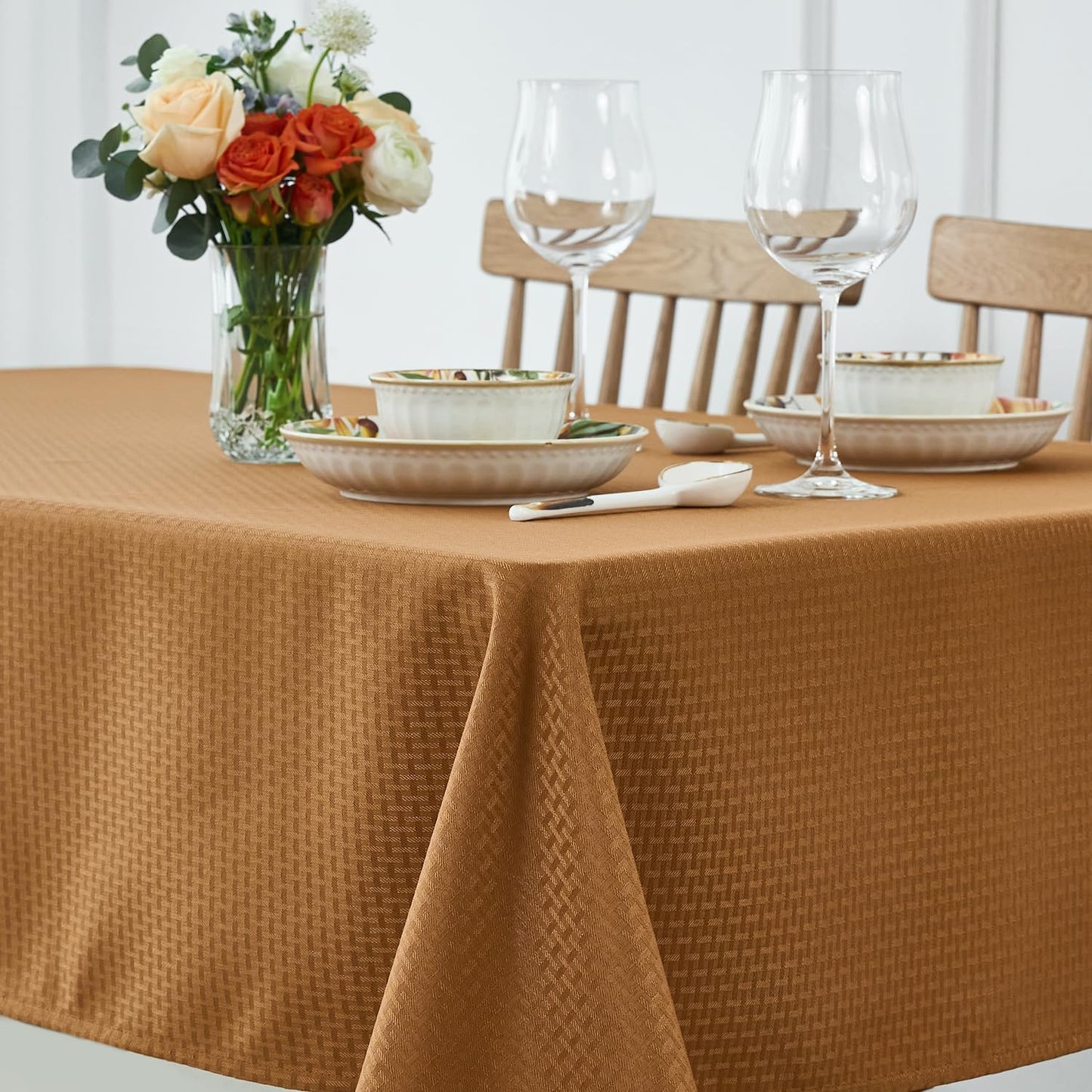 maxmill Weaved Texture Design Harvest Tablecloth Water Resistant Wrinkle Free Spill-Proof Soft Table Cloth for Fall Harvest Thanksgiving Parties Dinner Decoration, Rectangle 60 x 84 Inch Amber