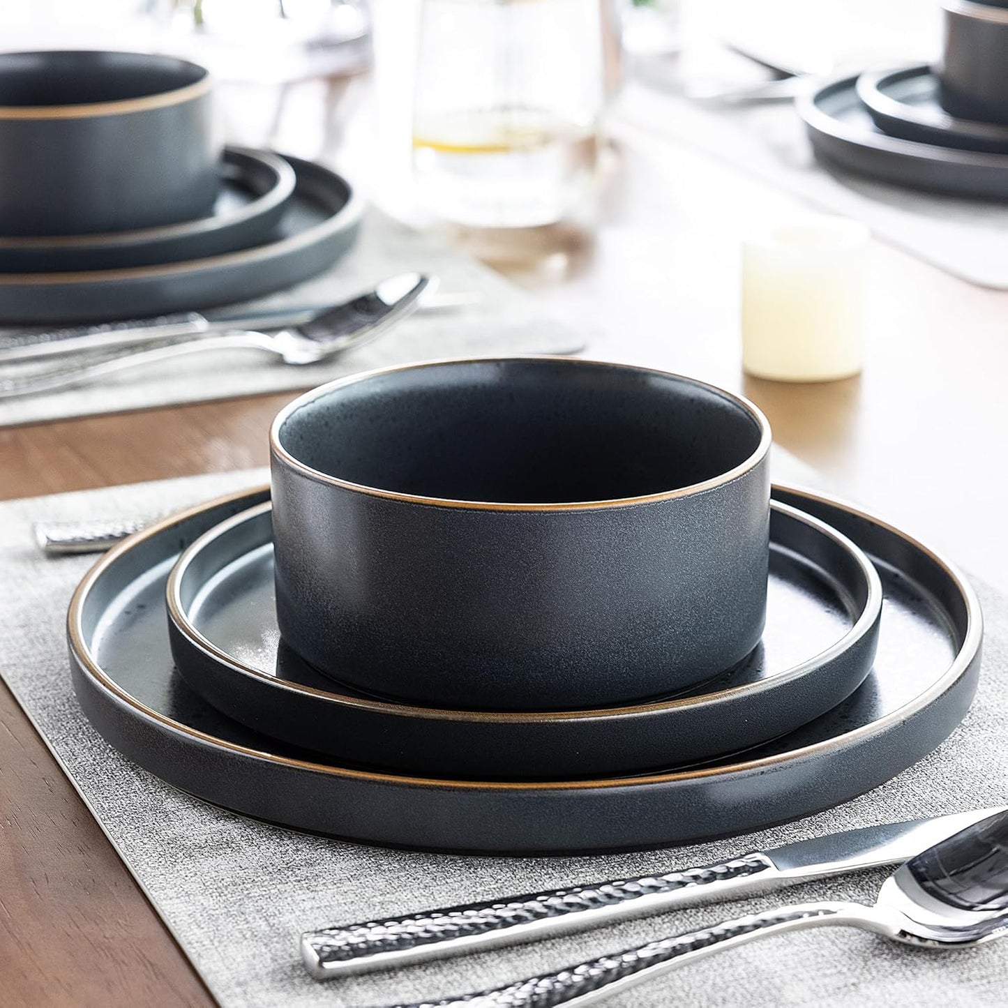 LERATIO Ceramic Dinnerware Sets for 4,Matte Stoneware Plates and Bowls Set, Chip and Crack Resistant | Oven & Dishwasher & Microwave Safe Dishes Set, Service for 4-Ashen Gold Rim