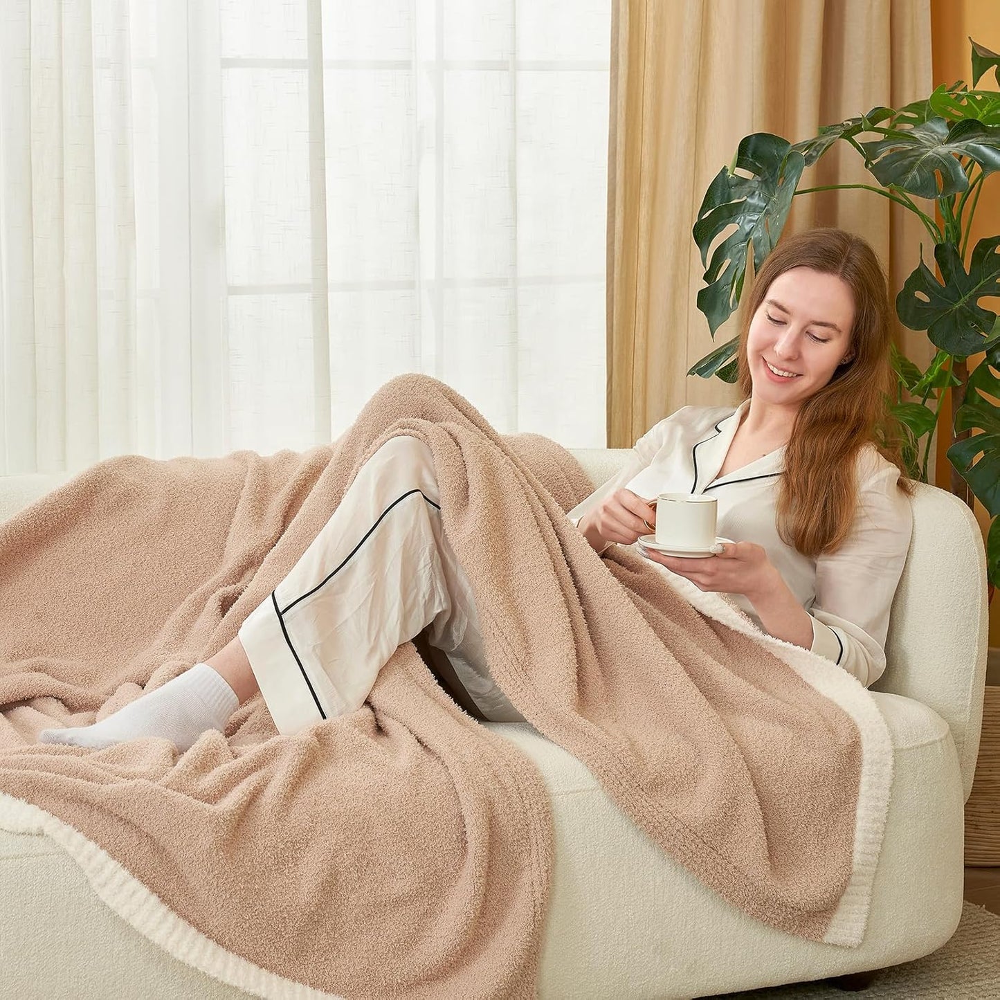 Snuggle Sac Beige Throw Blanket for Couch Bed Sofa 60x80 inches, Reversible Beige Blanket Microfiber Fluffy Fuzzy Cozy Knit Twin Blanket for Women Mothers Birthday Gifts