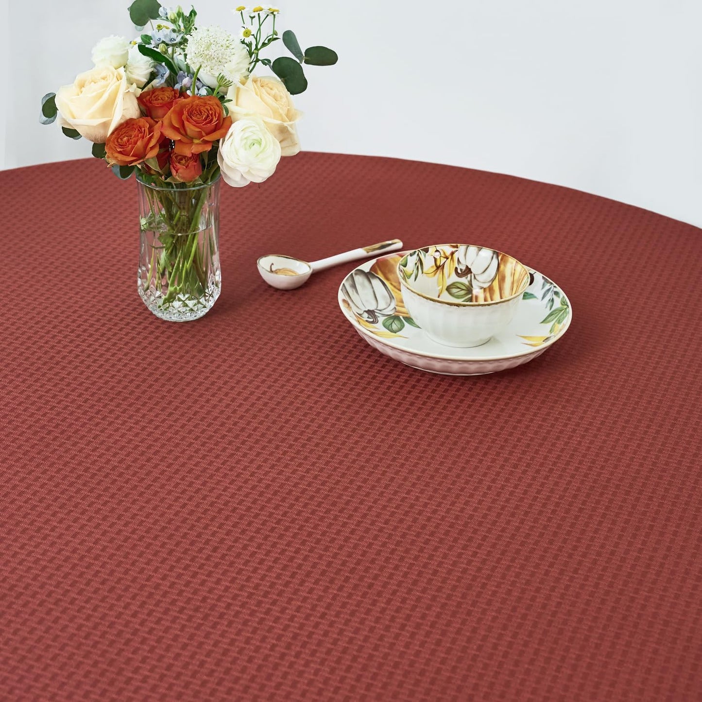 maxmill Round Tablecloth Weaved Pattern Spill-Proof Wrinkle Free Soft Table Cloth for Circular Table Cover, for Dining Room Fall Harvest Thanksgiving Parties Holiday Dinner, 70 Inch, Rustic Brick