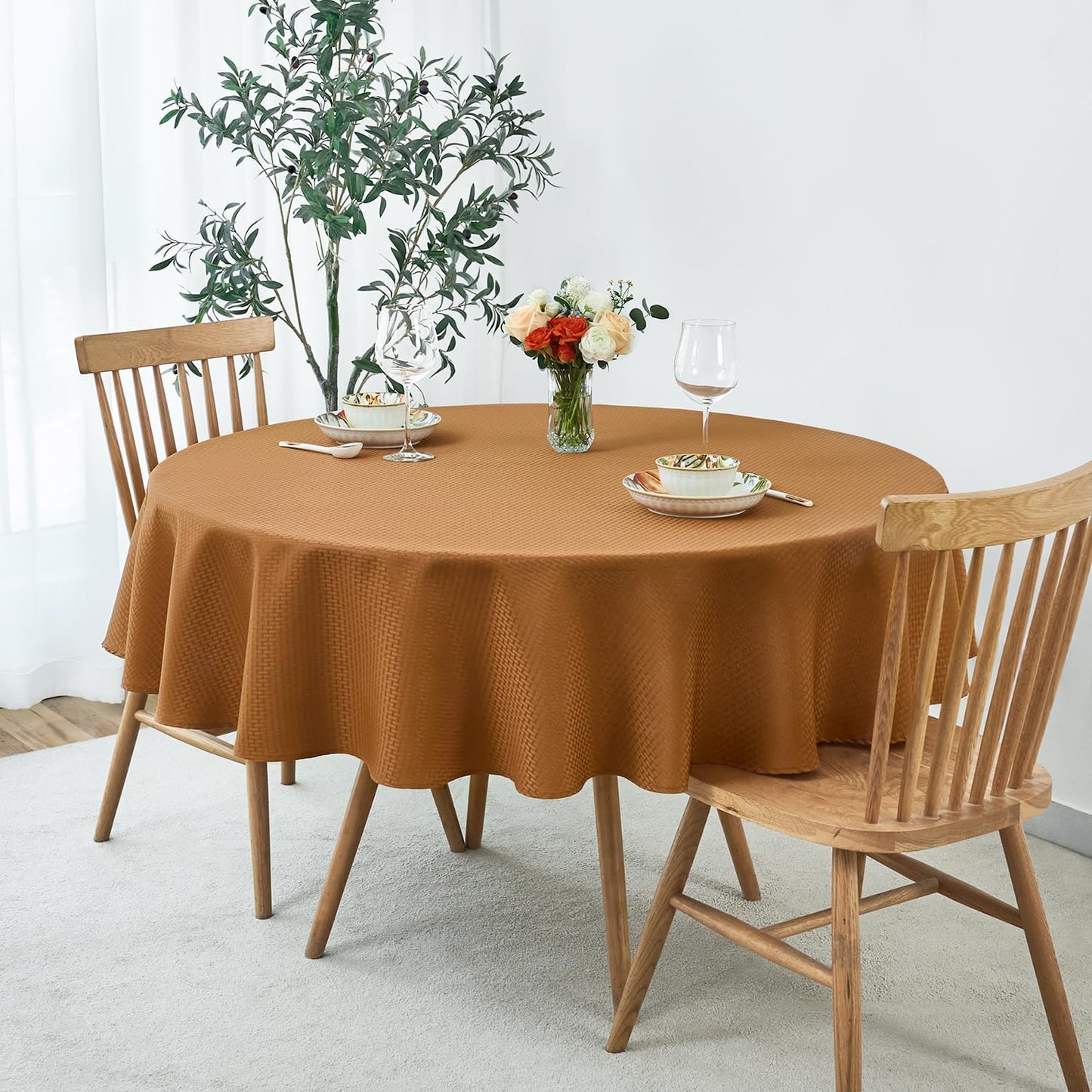 maxmill Fall Tablecloth Weaved Texture Design Stain Resistant Waterproof Anti-Shrink Spillproof Washable Soft Table Cloth for Dining Room Harvest Thanksgiving Parties, Round 70 Inch, Amber