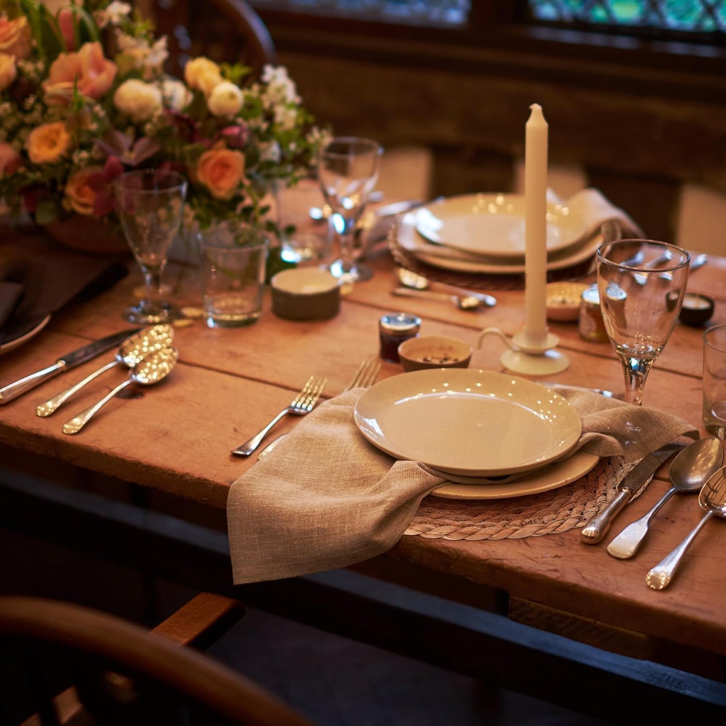 GENMOUS Woven Placemats Set of 12, 13.5" Round Placemats Natural Water Hyacinth Boho Placemat,Farmhouse Rattan Chargers for Dinner Plates,Rustic Braided Wicker Table Mats for Dining Table,Home,Wedding