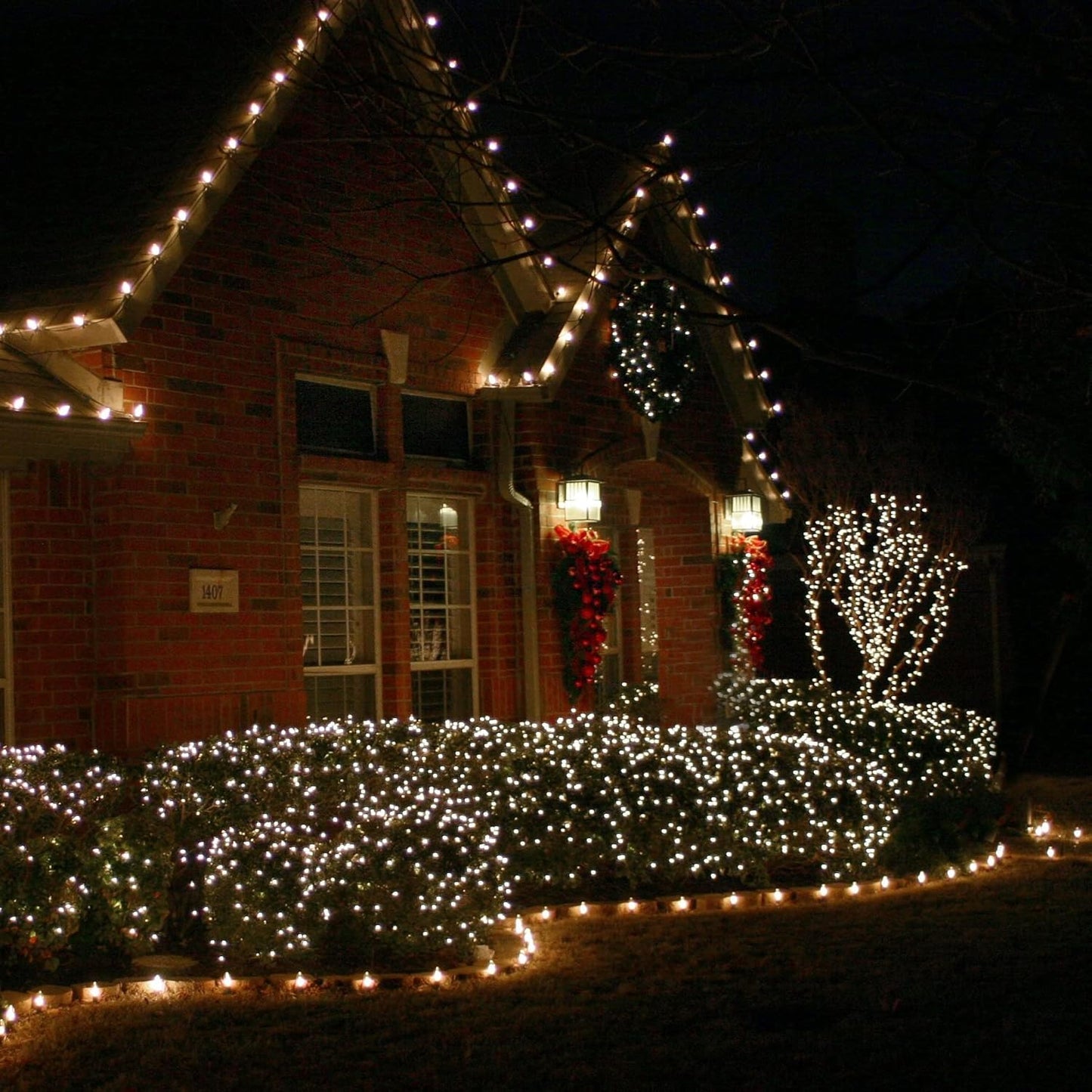 Uptotop Christmas 100 Count String Light, 20FT Plug in Waterproof String Light Decorations for Party Carnival Supplies, Outdoor Yard Garden Decor (Warm White)