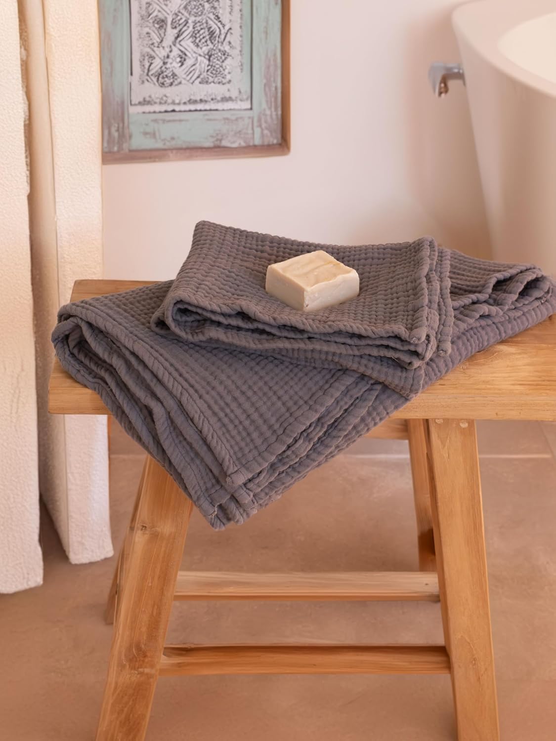 Muslin Hand Towels Pack of 4, Luxury 100% Turkish Cotton Thin Soft Quick-Dry Lint-Free 18x34 inch Large Size Bath Hand Bathroom Towel Sets (Dark Gray, Pack of 4 Hand Towels)