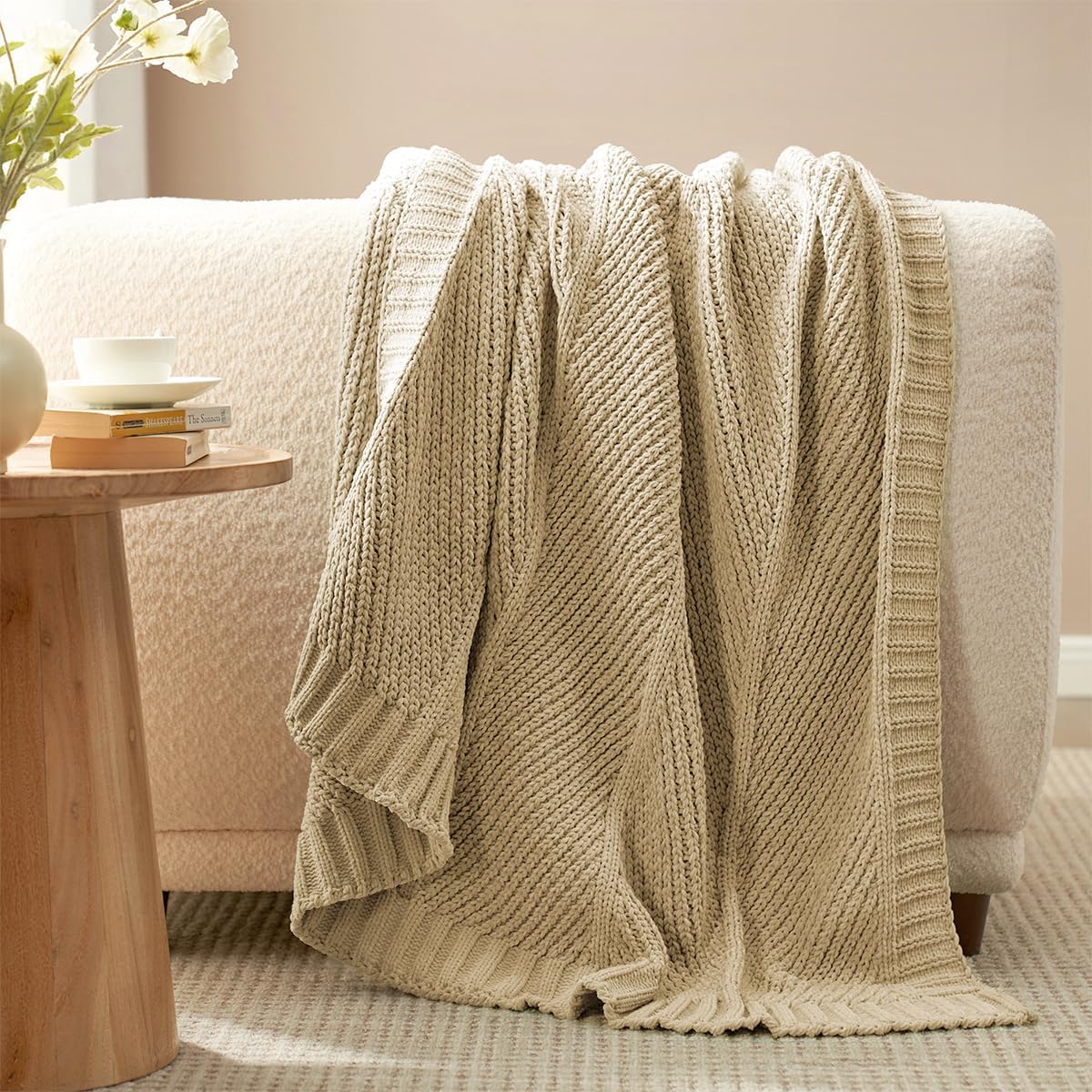 Amélie Home Chevron Chenille Knit Throw Blanket for Couch, Cozy Texture Decorative Soft Blanket for Sofa & Chair, 60"x80", Beige