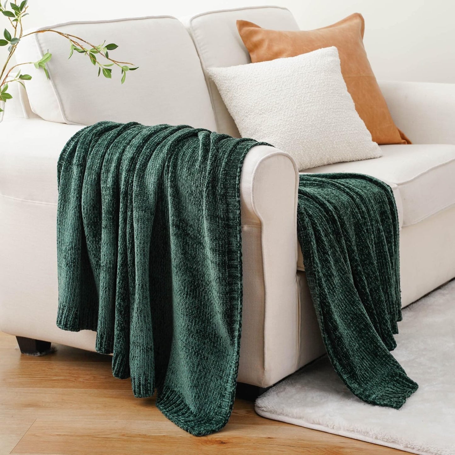 BATTILO HOME Christmas Green Throw Blanket for Couch, Chenille Knitted Blanket for Home Decor, Super Soft Warm Blanket for Bed Sofa Living Room, 51"x67"