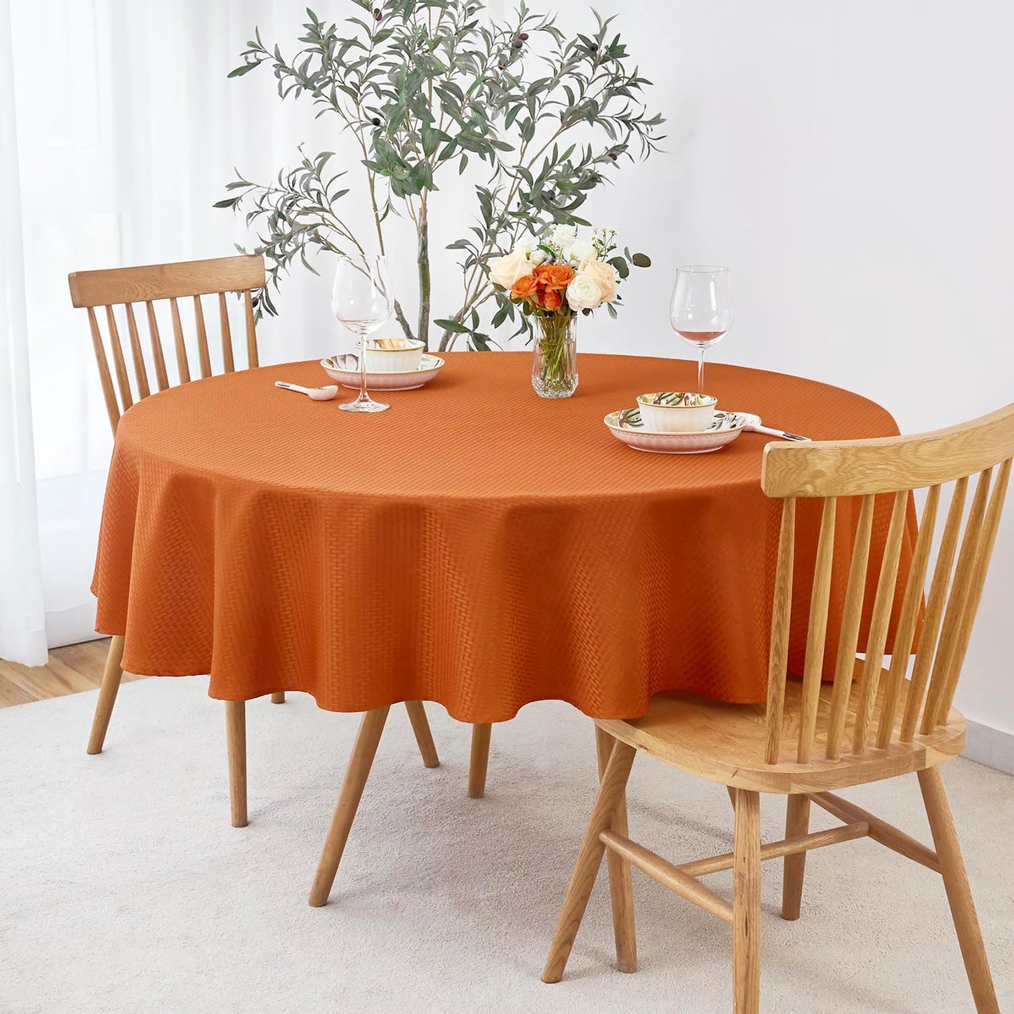 maxmill Round Tablecloth Weaved Pattern Spill-Proof Wrinkle Free Soft Jacquard Table Cloth for Circular Table Cover, for Dining Room Fall Harvest Thanksgiving Parties Holiday Dinner, 90 Inch, Rust