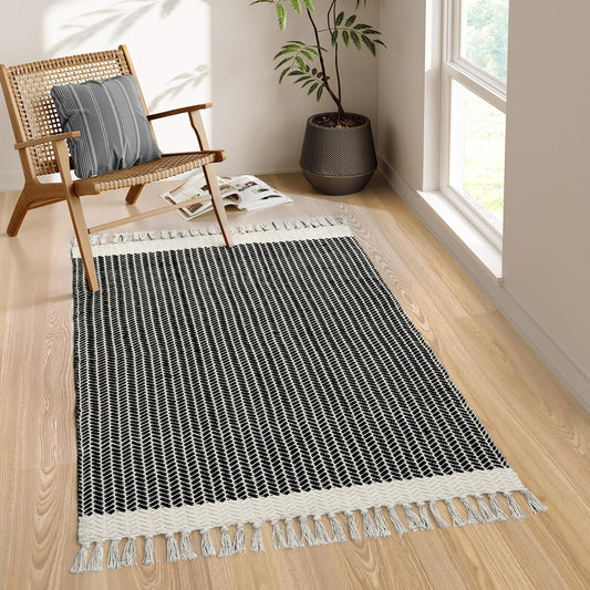 Lahome Boho Entryway Rug, 3x5 Rugs for Bedroom Lightweight Washable Throw Rug Woven Cotton Bathroom Carpet with Tassels, Farmhouse Black and White Rugs for Living Room Kitchen Office Dorm