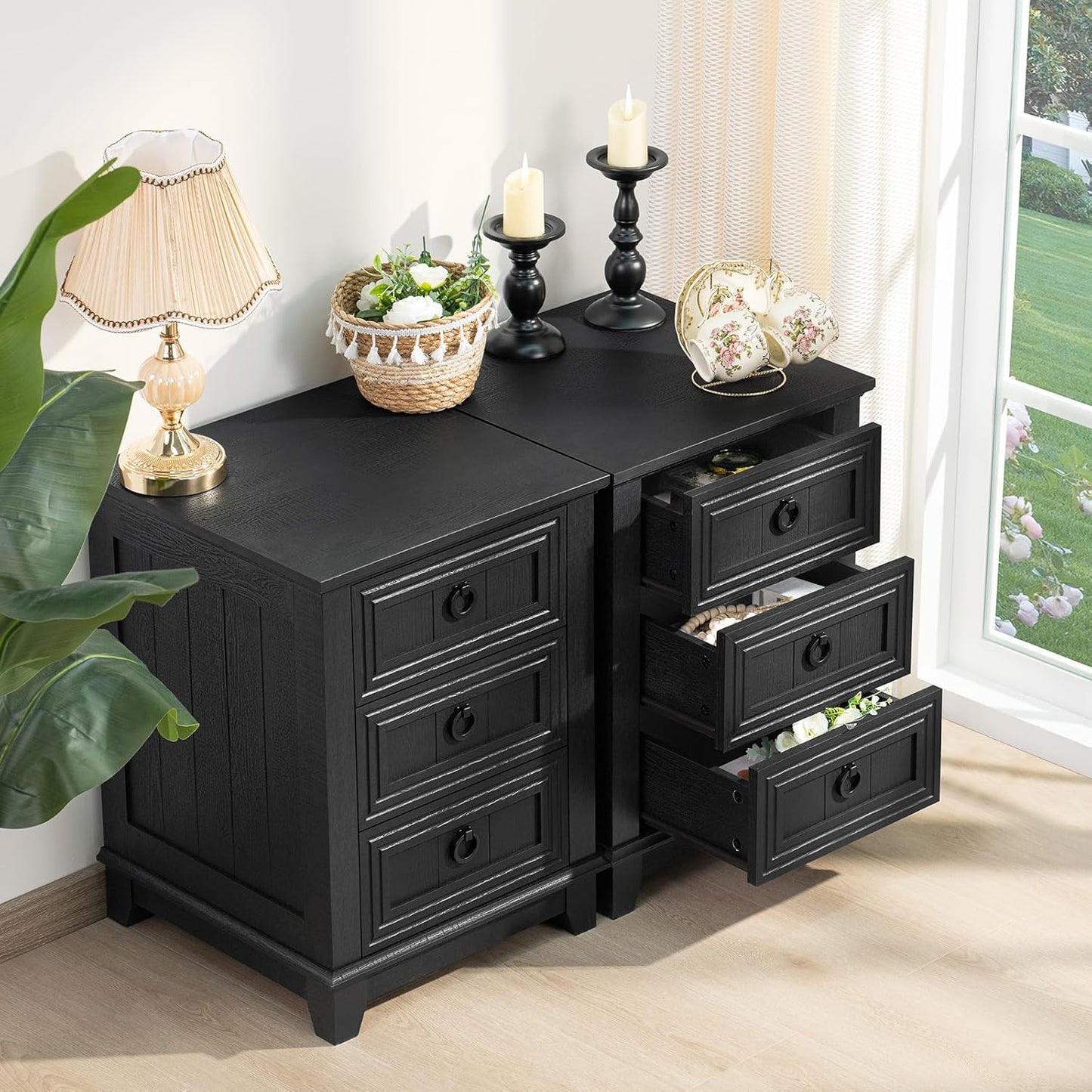 18" Farmhouse Night Stand with 3 Drawers, Wood End Table Dresser for Bedroom, Black Nightstand, Bed Side Table with Metal Handle, Bedside Cabinet for Bedroom Living Room, Closet