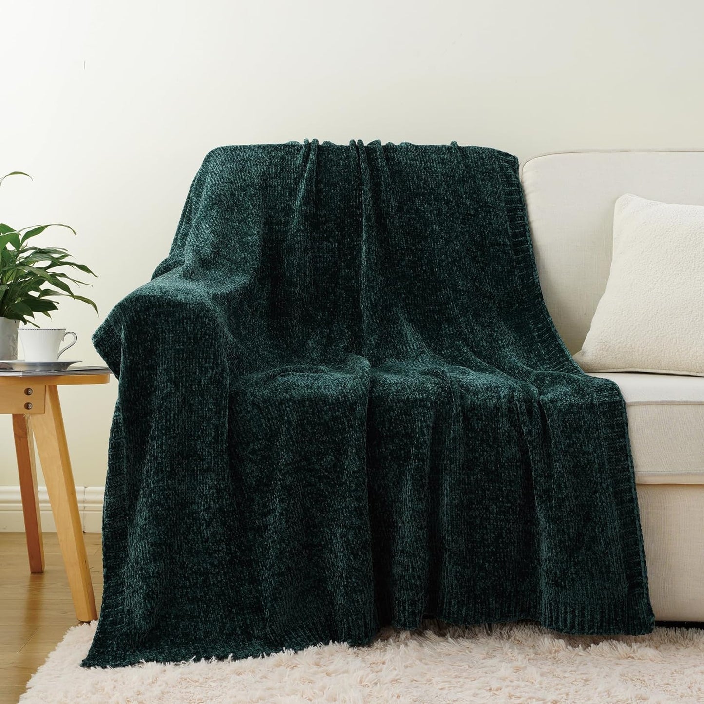BATTILO HOME Christmas Green Throw Blanket for Couch, Chenille Knitted Blanket for Home Decor, Super Soft Warm Blanket for Bed Sofa Living Room, 51"x67"