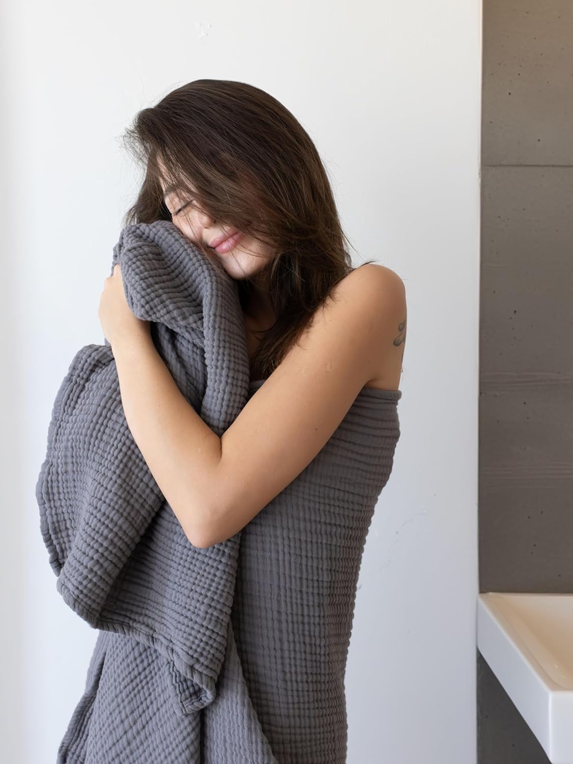 Muslin Bath Towel Pack of 2 32"x67" Inch Large Size, 100% Turkish Cotton, Thin, Soft, Quick-Dry, Lint-Free Bath Towels (Dark Gray, Pack of 2 Bath Towels)