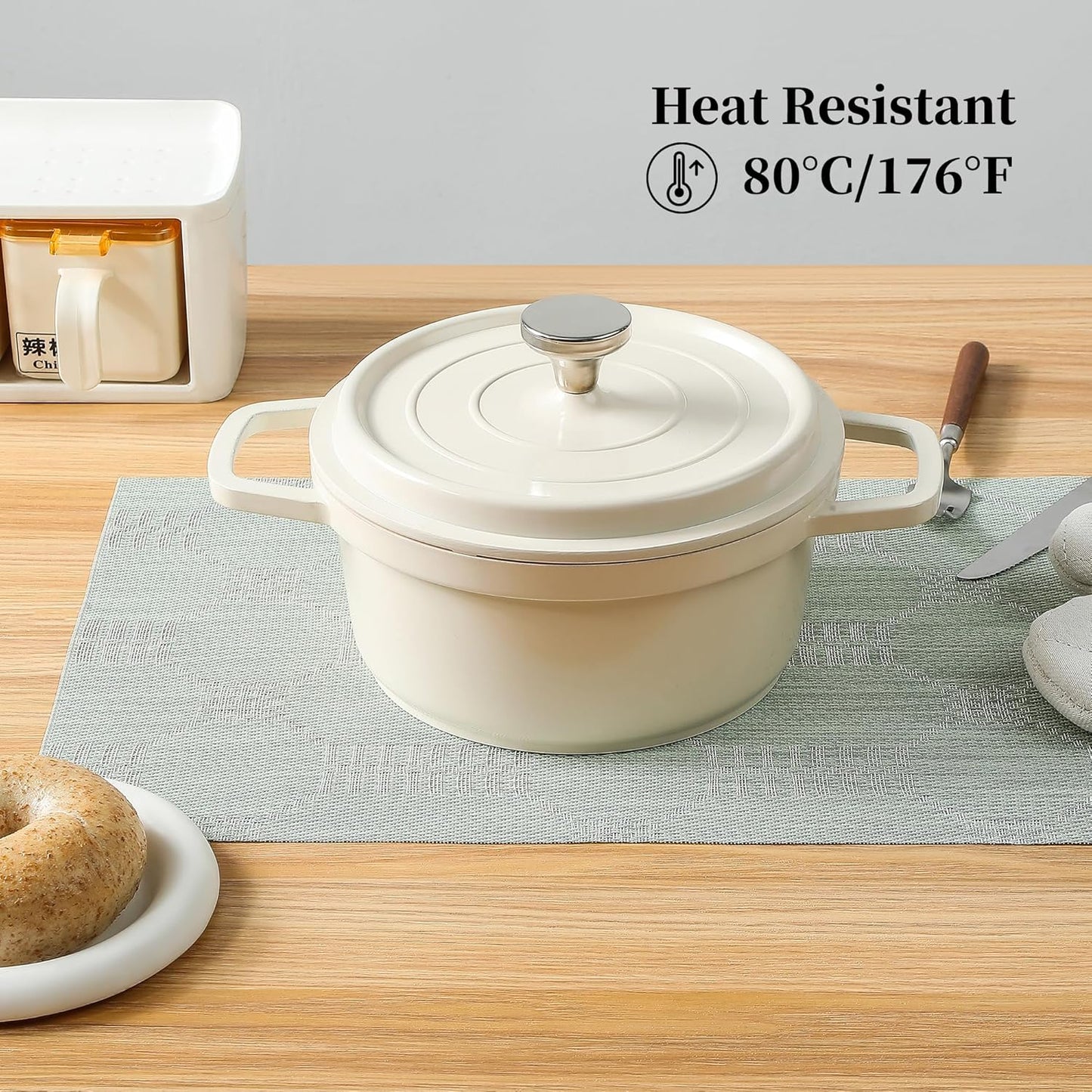 Leetaltree Mint Cream Placemats Set of 4 - Heat Resistant Non-Slip Place mats for Dining Table, Washable Durable PVC Vinyl Woven Table Mats（Mint Cream, 4）