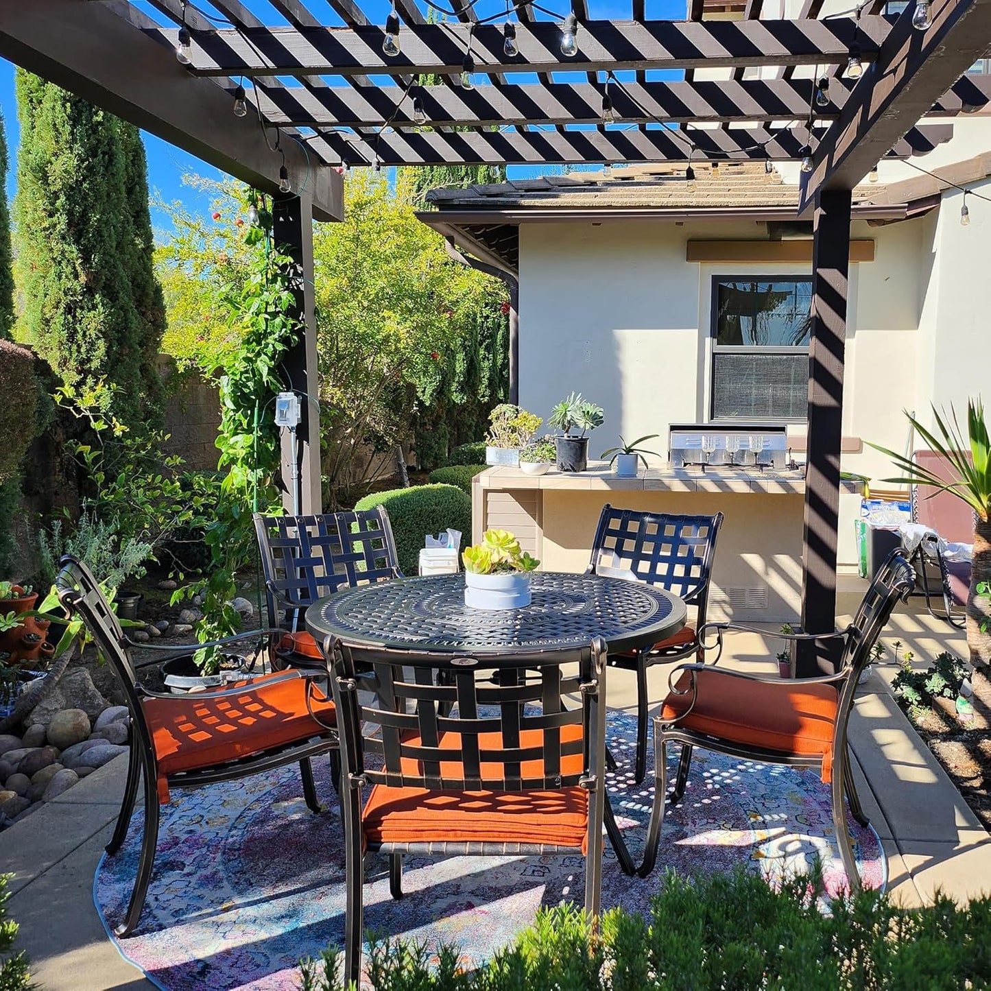 PURPLE LEAF Patio Dining Set Cast Aluminum 7-Piece Patio Furniture Set with 6 Dining Armchairs and 47" Round Table, 6 Cushions Included, for Lawn Yard Garden, Lattice Brick Red Outdoor Dining Set