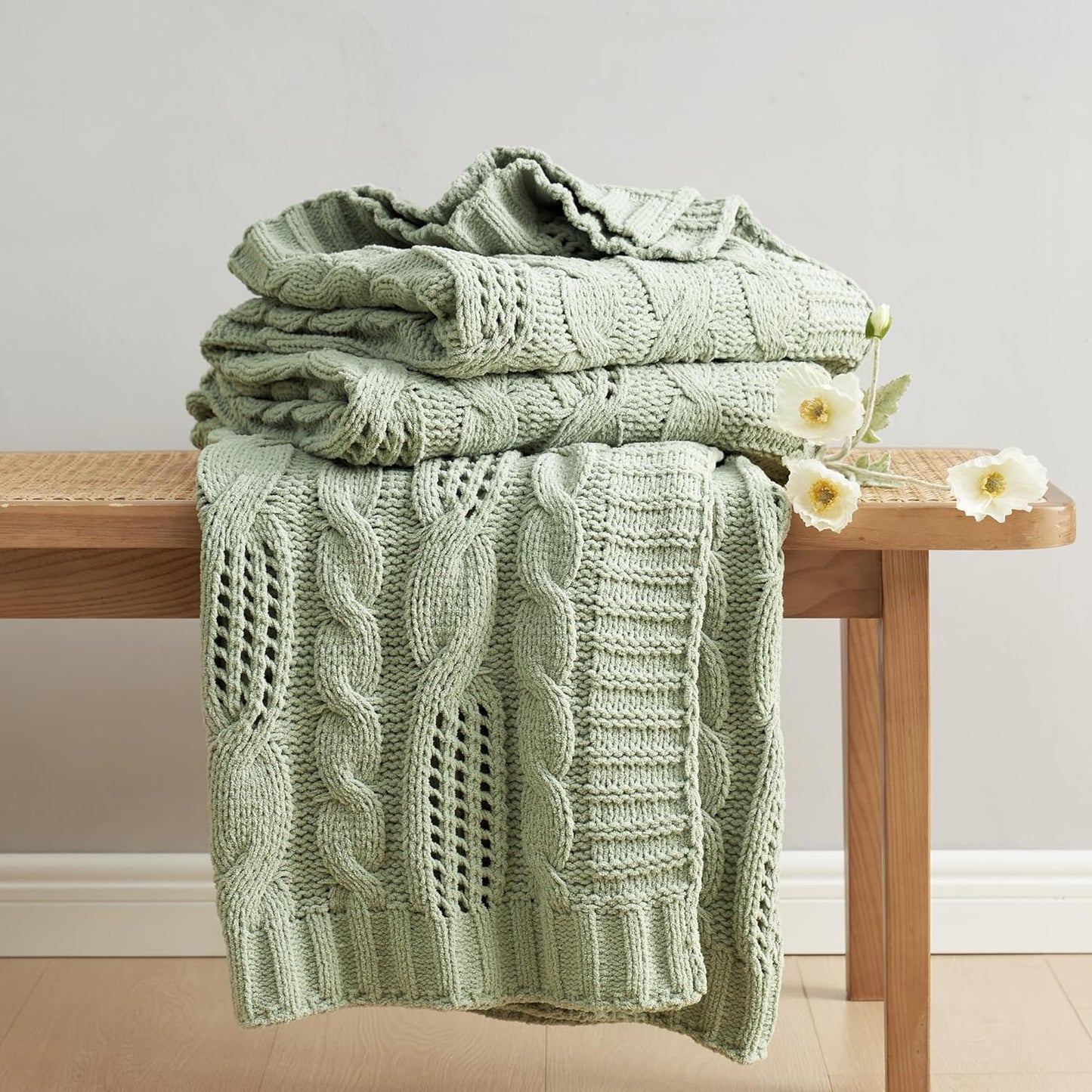 Amélie Home Chunky Knit Throw Blanket, Dual-Sided Soft Chenille Breathable Cable Knitted Blanket for Couch, Farmhouse Decorative Throw for Sofa & Chair, 50"x60", Sage Green