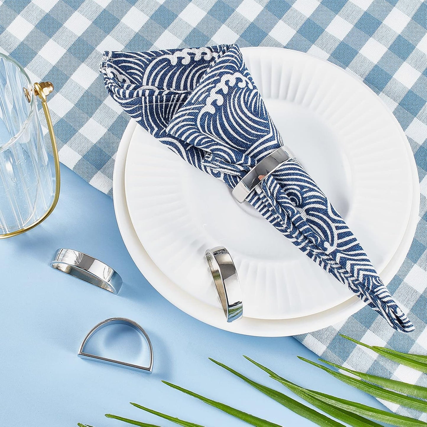 20 Pcs Stainless Steel Napkin Rings Festival Metal Napkin Ring Holders Modern Serviette Buckles Metallic Adornment for Table Settings Kitchen Dinner Party Wedding (Bright Silver Semicircle, 20 Pcs)