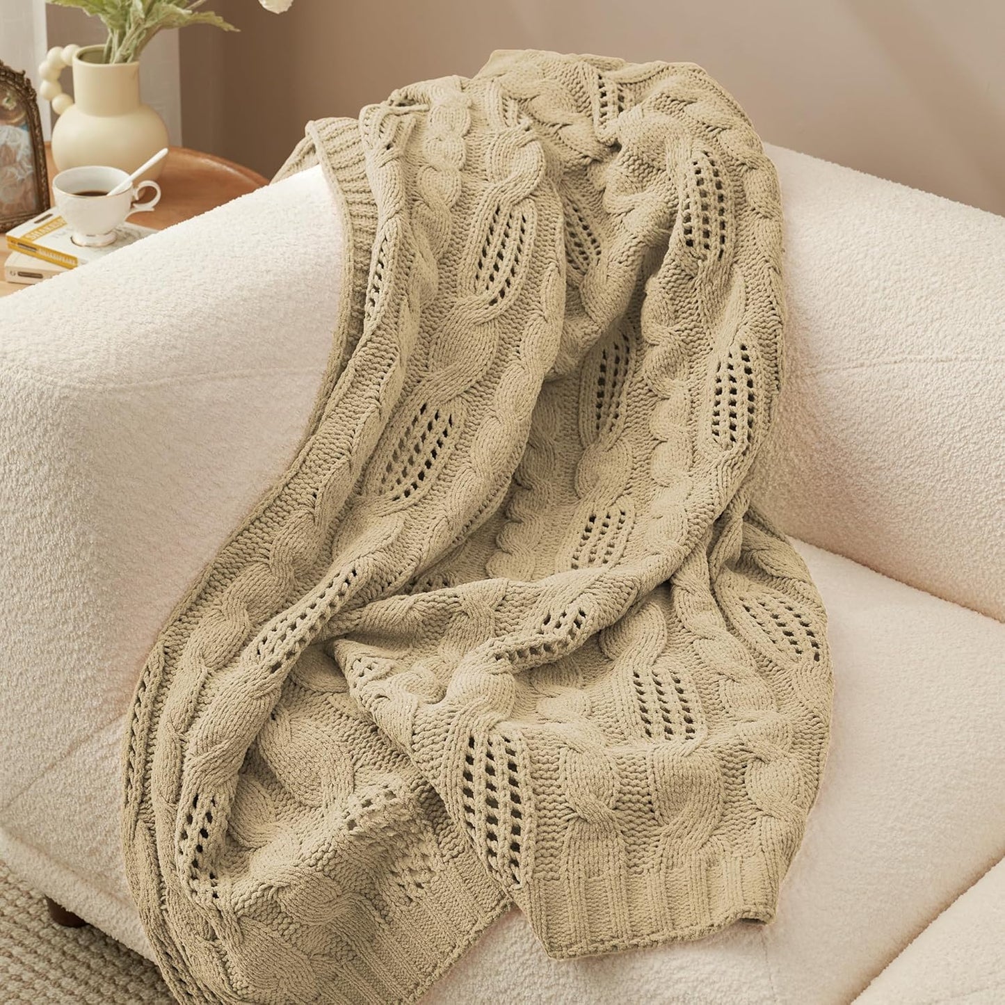 Amélie Home Chunky Knit Throw Blanket, Dual-Sided Soft Chenille Breathable Cable Knitted Blanket for Couch, Farmhouse Decorative Throw for Sofa & Chair, 60"x80", Beige