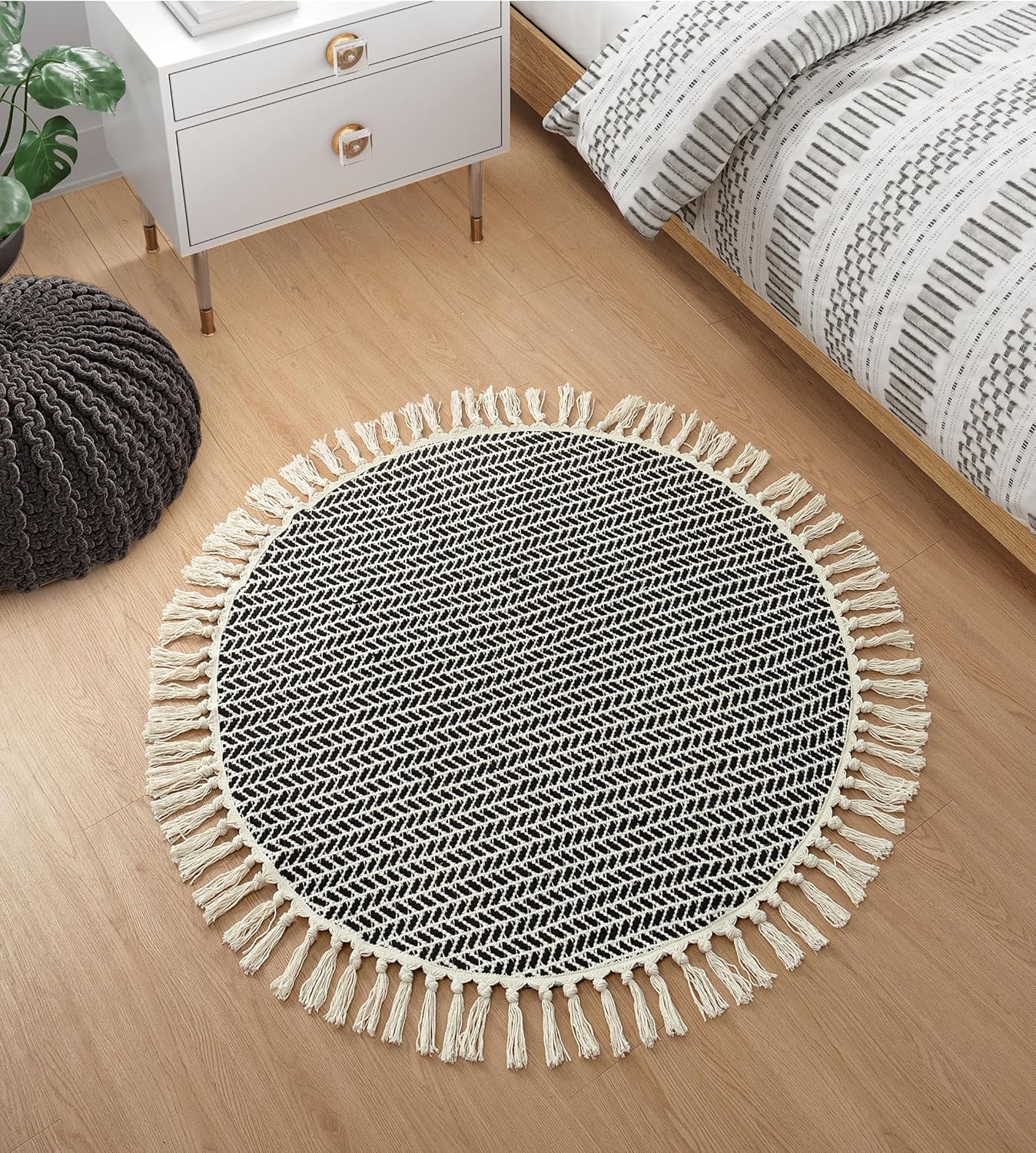 Lahome Boho Black and White Round Rug 3ft, Small Circle Bathroom Kitchen Rug Lightweight Washable Rugs for Entryway with Tassels, Farmhouse Cotton Non Shedding Round Mat for Bath Dorm Bedroom
